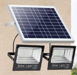 100W Solar Flood Light For Garden Lighting IP65 Protection